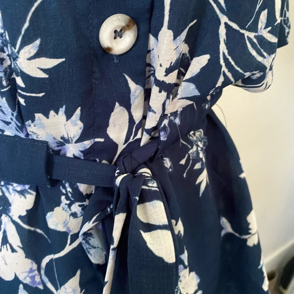 Love is for Eternity blue & white Floral shirt Sleeve Women Top Size L - Picture 5 of 7